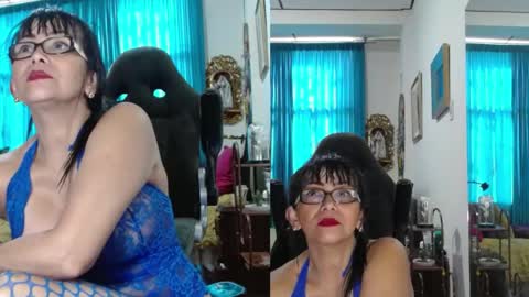 KELLY online show from April 30, 8:57 pm