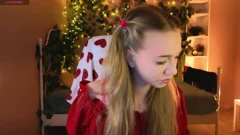 Kelly online show from April 6, 5:52 am