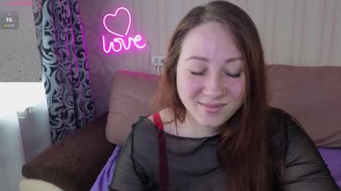 kellycrystall online show from April 10, 6:08 am