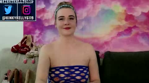 Snapshot of kellylynn76 chatting on October 2, 1:54 am kellylynn76 online show from October 2, 1:54 am