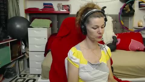 kelly online show from January 14, 6:07 pm
