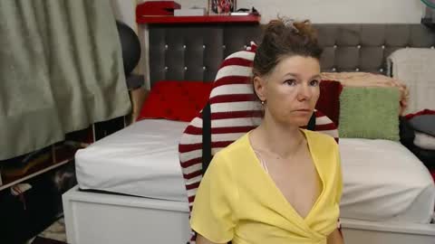 kelly online show from May 19, 3:13 am