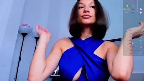 kellysmits online show from May 21, 7:28 am
