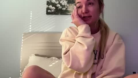 Kelsey Blu online show from June 3, 11:10 pm