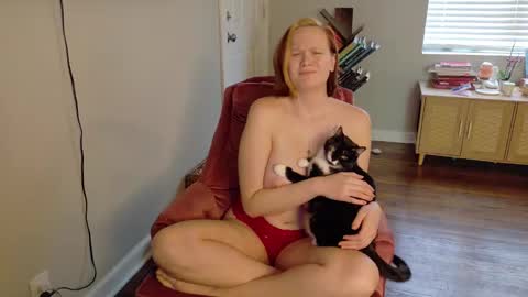 Kelsey online show from February 26, 8:02 pm