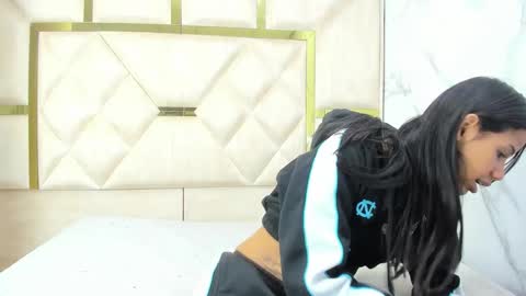 kendall69__ online show from September 26, 2:15 pm