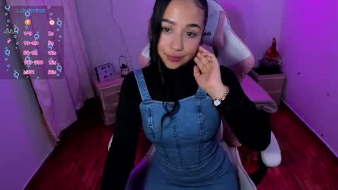 KendallHoule online show from November 17, 8:15 am