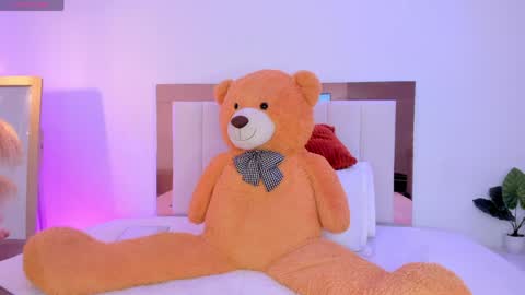   online show from March 30, 8:30 pm