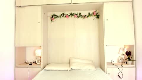 Kendal online show from March 17, 11:58 am