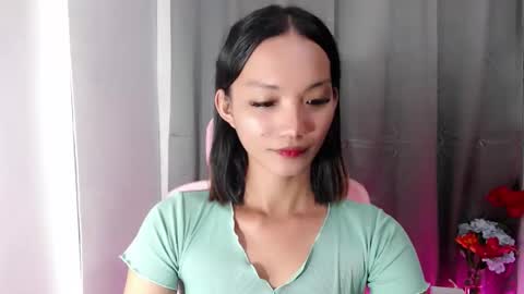 KENDAL online show from October 12, 5:43 am