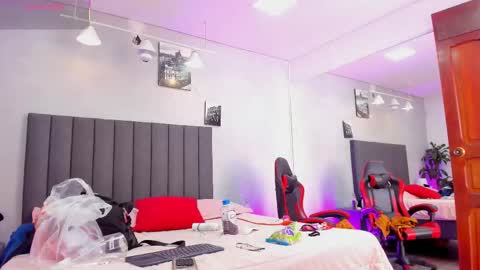 Kendra London online show from January 7, 5:49 pm