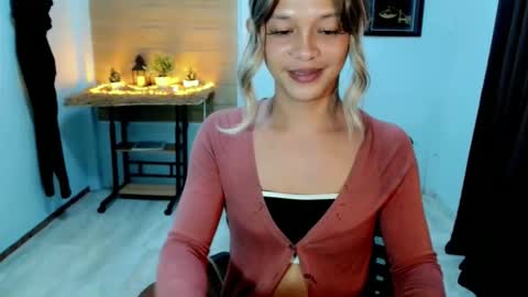kendra_lunaxx online show from May 23, 1:42 pm