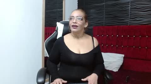Snapshot of kendra_lust_69 chatting on January 26, 1:20 am kendra_lust_69 online show from January 26, 1:20 am