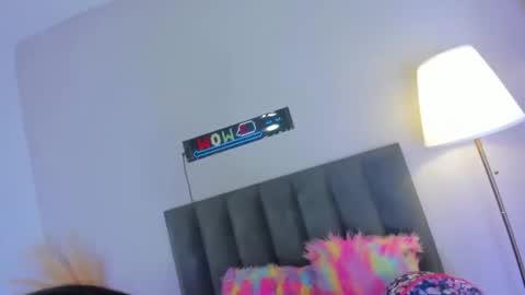 kendrachavez_ online show from February 15, 8:52 pm