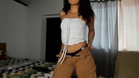 Kenia online show from February 3, 7:40 pm