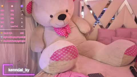 kenndal_tay online show from May 20, 1:57 am