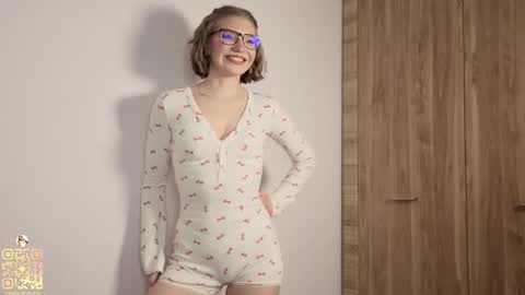 Lisa online show from March 26, 7:15 pm