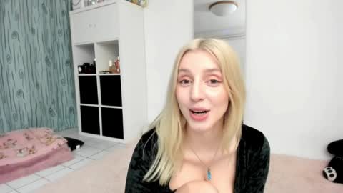 Kenzie online show from May 21, 4:38 pm