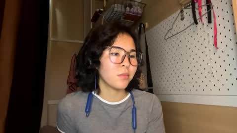 Jenny  online show from May 13, 9:48 am