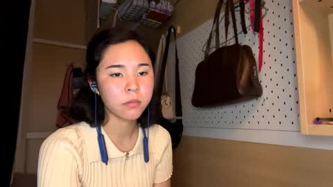 Jenny  online show from May 11, 9:55 am