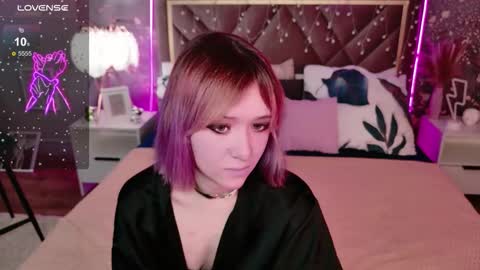 kettiejones online show from January 17, 5:31 pm