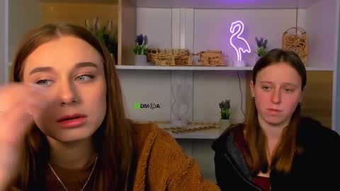 keuli_li online show from December 19, 12:19 pm