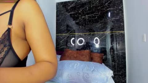 Keyla Knowles online show from March 21, 1:10 am