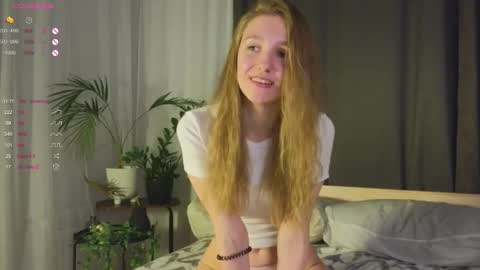 Snapshot of keylalong chatting on February 19, 12:55 pm Hi Im Mary Glad to see you in my room PVT is open online show from February 19, 12:55 pm