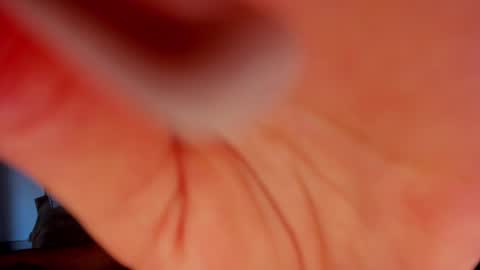 Snapshot of keyn_laurent_ chatting on February 21, 12:06 pm Laura online show from February 21, 12:06 pm