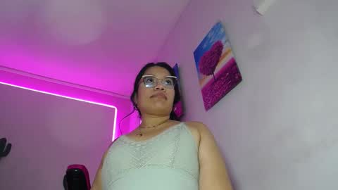 keyra_miller online show from September 23, 3:15 am