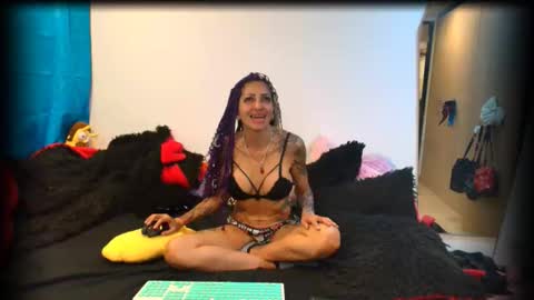 khaleesy online show from May 28, 11:57 pm