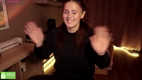 Snapshot of khleostone chatting on October 27, 10:22 am khleostone online show from October 27, 10:22 am