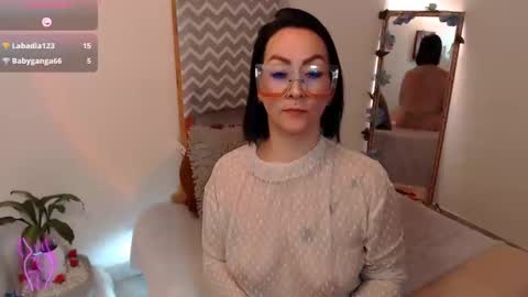 Kiara Bermont online show from November 19, 6:08 pm