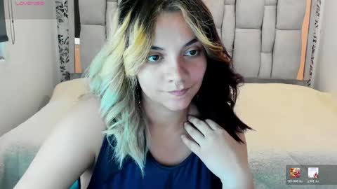 kiara Cruz online show from May 23, 8:18 pm