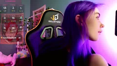 Kira online show from November 12, 9:35 pm