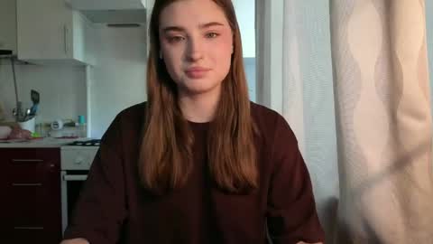 Ola my name is Lissa  Lets hit 10 Thumbs Up together   online show from May 1, 6:16 am