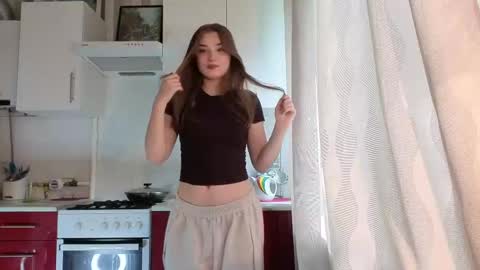 Ola my name is Lissa  Lets hit 10 Thumbs Up together   online show from May 17, 1:54 pm