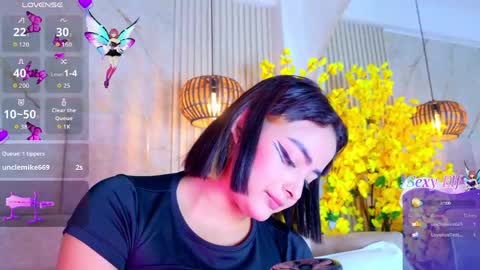 kiim01 online show from May 18, 7:42 pm