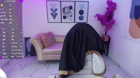 Kitty online show from May 19, 12:34 pm