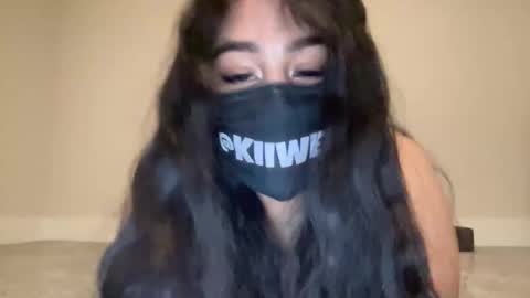 KIIWEE online show from November 5, 3:45 am