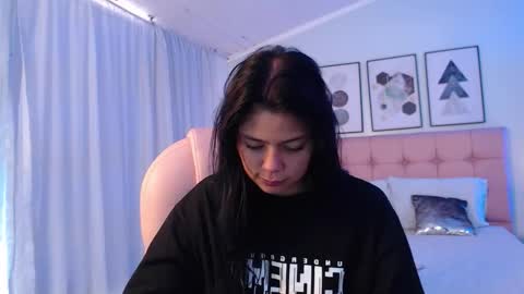 kIKI online show from October 15, 2:41 pm