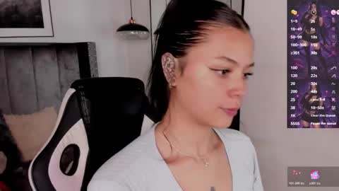 Kikii  online show from March 25, 2:50 am