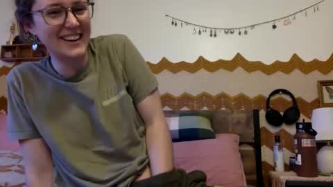 kikiraebabyy online show from March 1, 4:11 pm