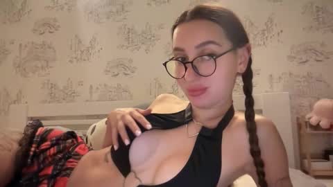 Snapshot of kikkymoore chatting on October 1, 9:20 pm Kayli online show from October 1, 9:20 pm