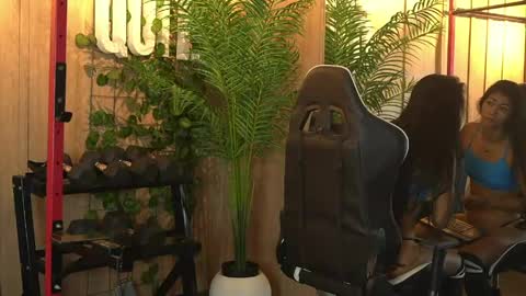 Kim online show from May 19, 1:18 pm