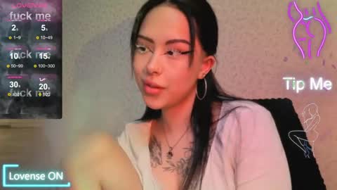 Kim online show from May 9, 8:44 pm