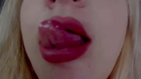 katalina  INDEPENDENT MODEL online show from December 22, 1:20 am