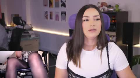 Kimberly 1200-1900 GMT-5 online show from May 25, 9:25 pm