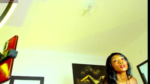 Kimberly Banks online show from May 17, 10:36 am