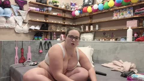 kimberlycaprice online show from February 9, 4:18 pm